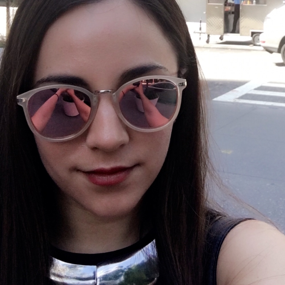Meet your Posher, Ana sylvia